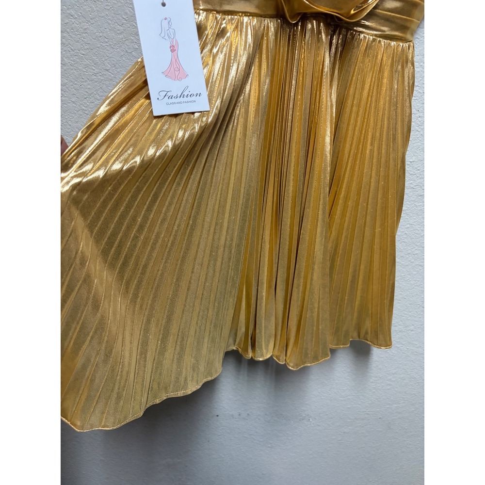 Fashion Class and Fashion Metallic Gold Pleated Mini Dress Size 4‎ NWT 3372222 - Picture 4 of 11